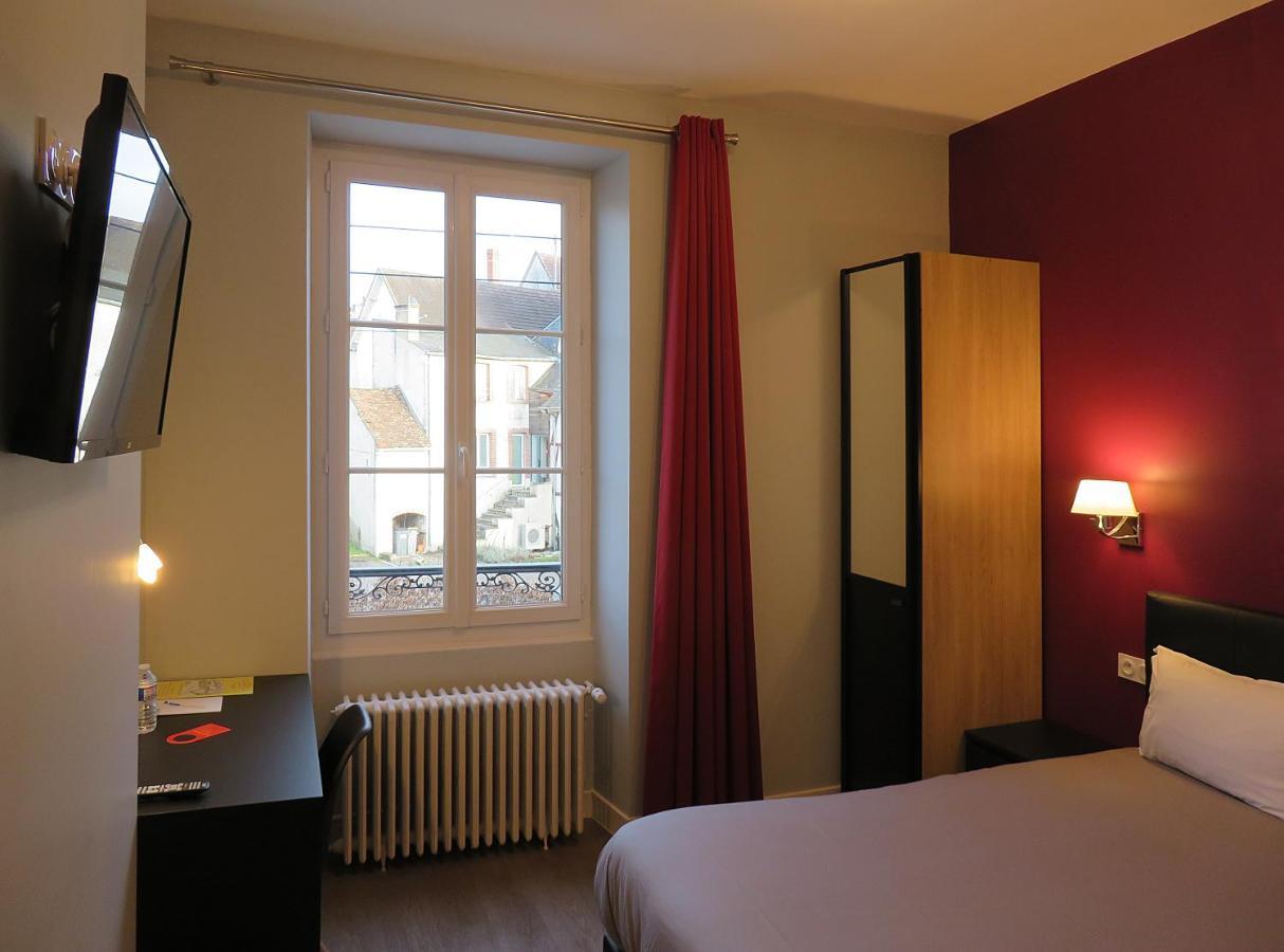 Hotel Le Dormeux Mehun-sur-Yevre Exterior photo