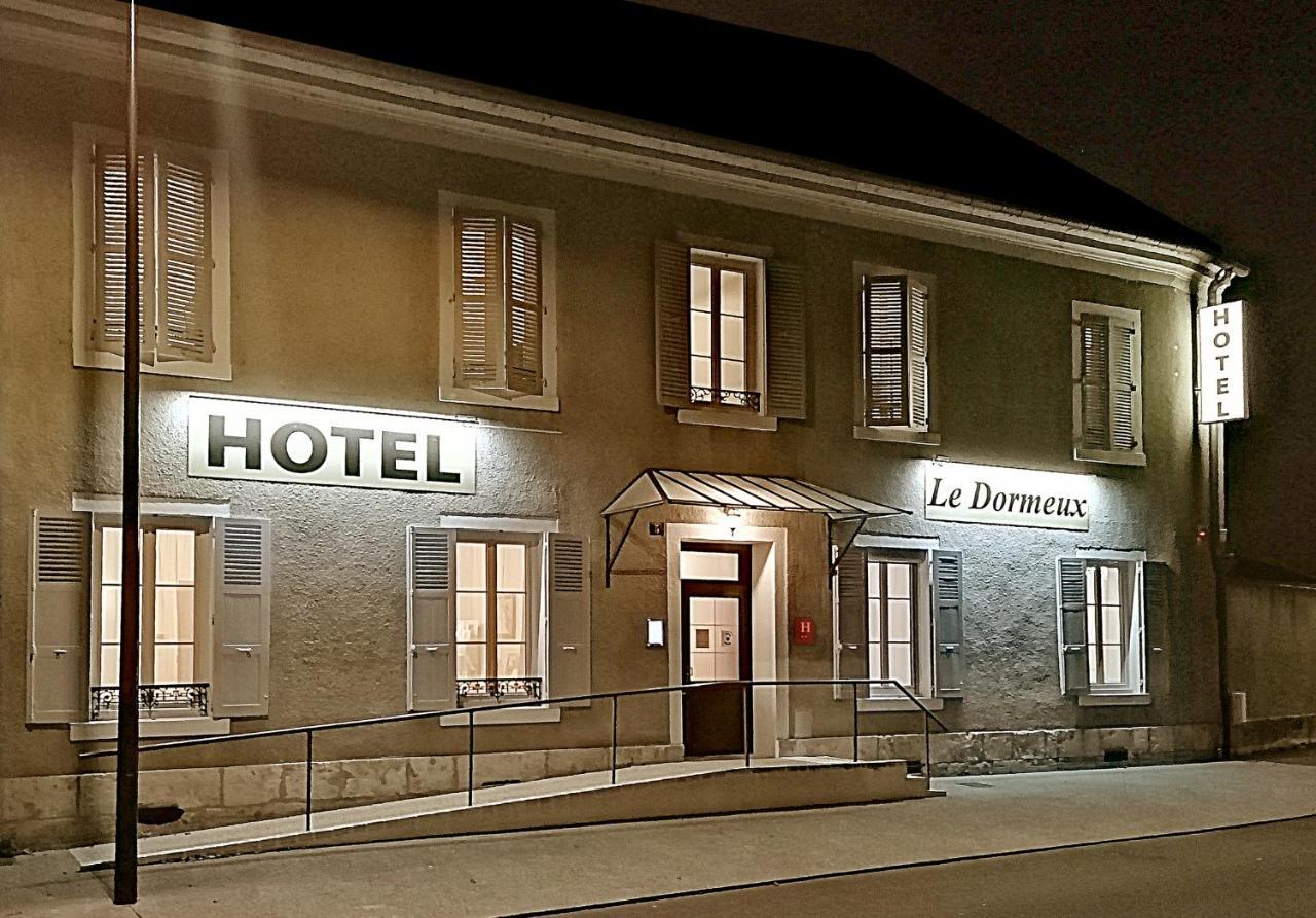 Hotel Le Dormeux Mehun-sur-Yevre Exterior photo